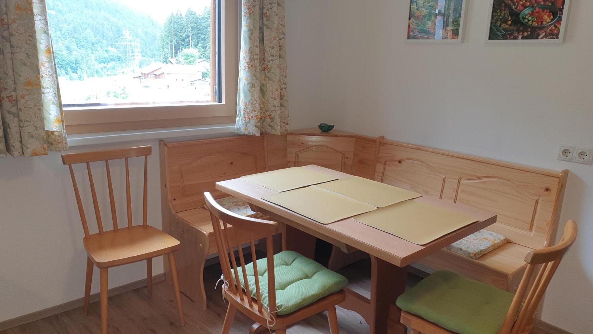 Apartment Sonnenbuechel Wald am Arlberg Bagian luar foto
